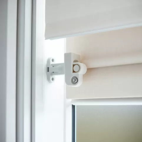 Rolety bezinwazyjne co to znaczy